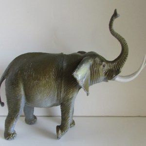 ELEPHANT FIGURE realistic RED EYES 6" tall w/trunk Fixed Figure VINTAGE